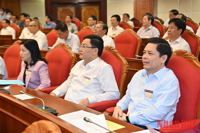 Description: Thanh Hóa nỗ lực, quyết tâm cùng các tỉnh, thành phố vùng Bắc Trung Bộ và duyên hải Trung Bộ thực hiện thắng lợi Nghị quyết số 26/NQ-TW của Bộ Chính trị
